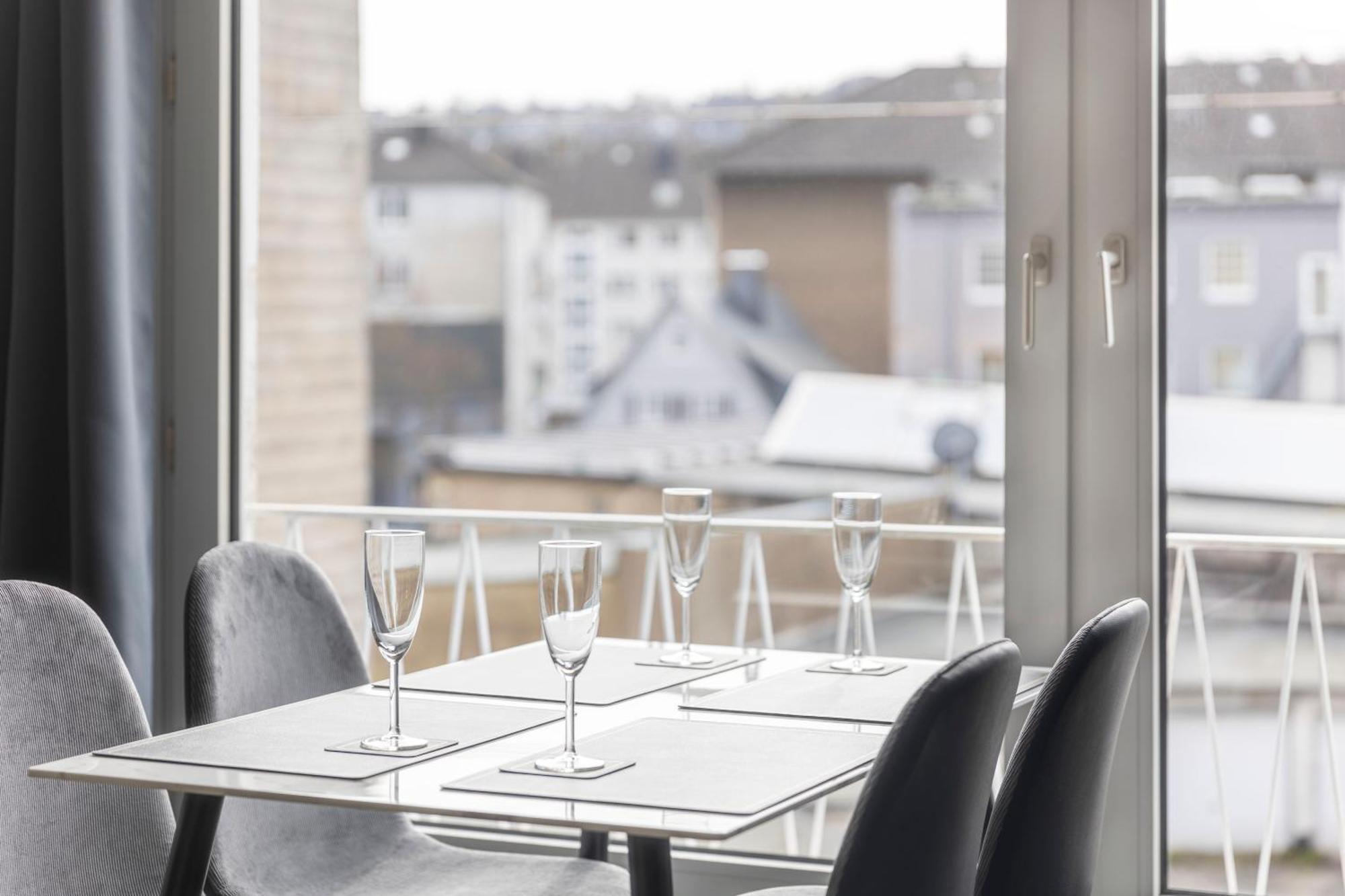 44 Apartments - Modern, Gemuetlich, Wlan, Balkon, Stellplatz Wuppertal Eksteriør billede